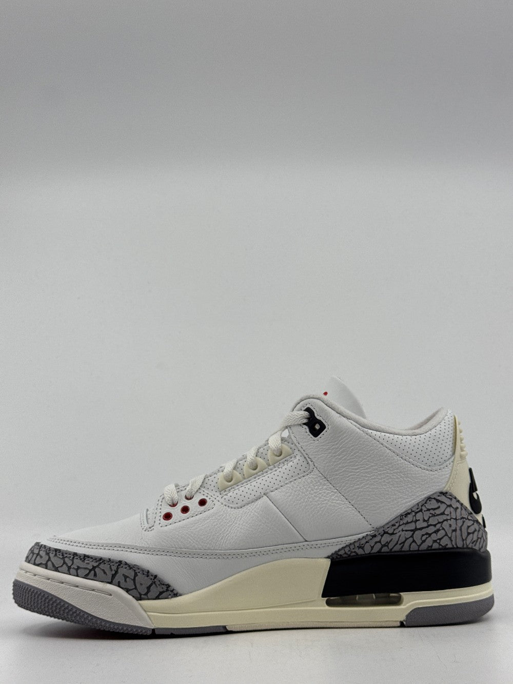 *USED AJ 3 - WHITE CEMENT REIMAGINED|36440