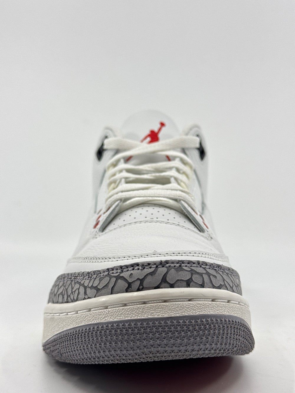 *USED AJ 3 - WHITE CEMENT REIMAGINED|36441