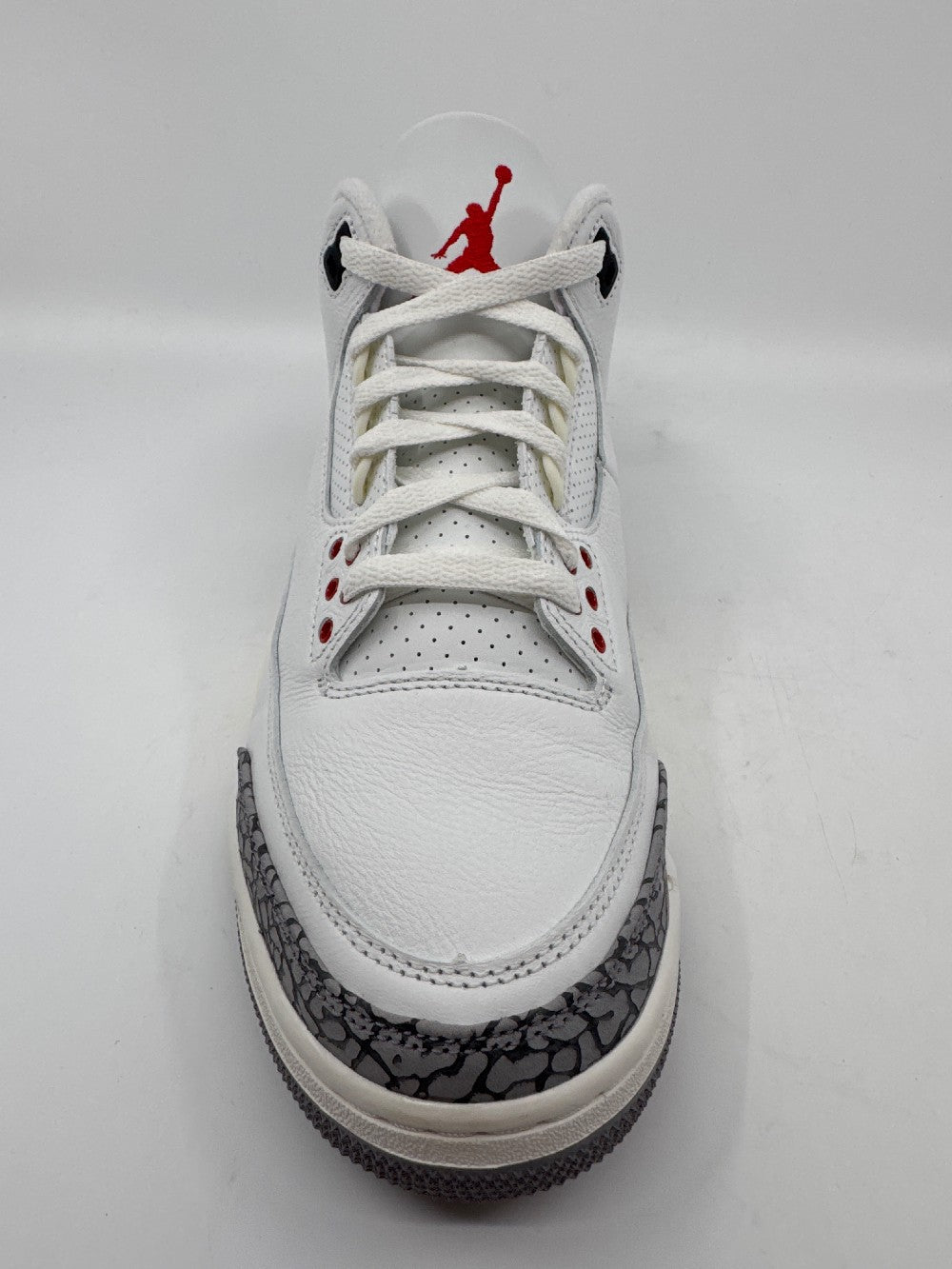 *USED AJ 3 - WHITE CEMENT REIMAGINED|36442