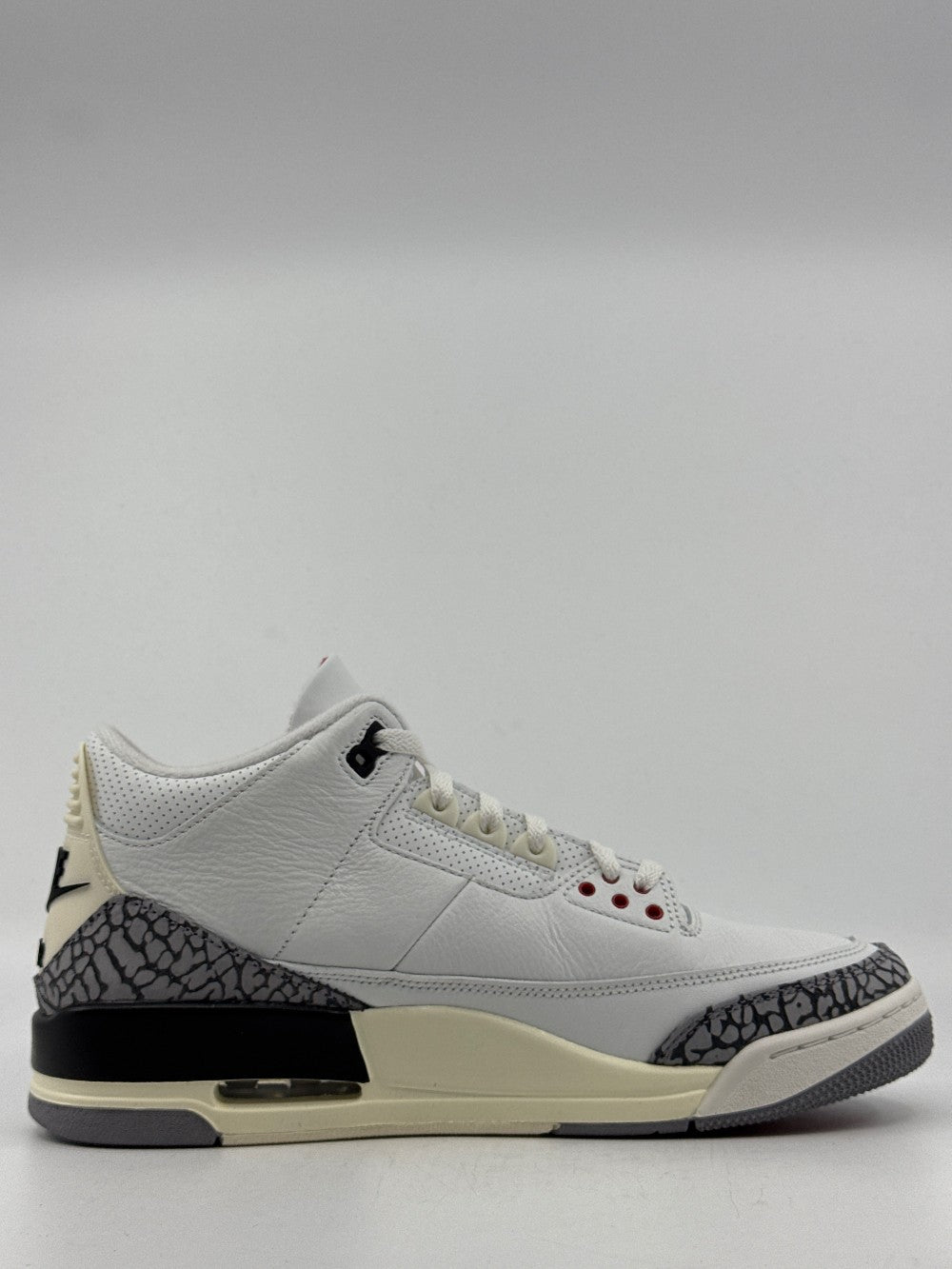 *USED AJ 3 - WHITE CEMENT REIMAGINED|36446