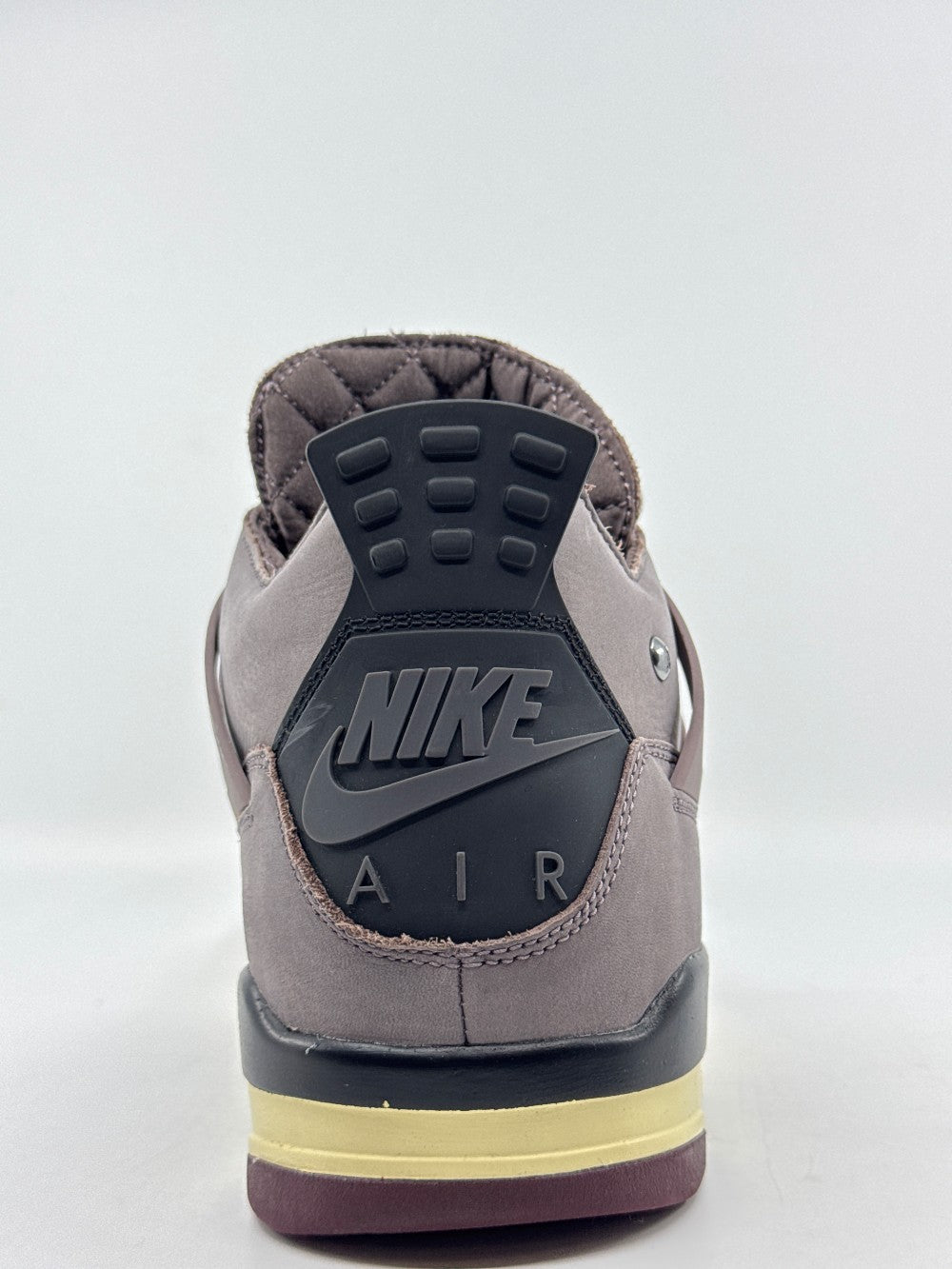 *USED* AJ 4 X A MA MANIERE - VIOLET ORE|36497