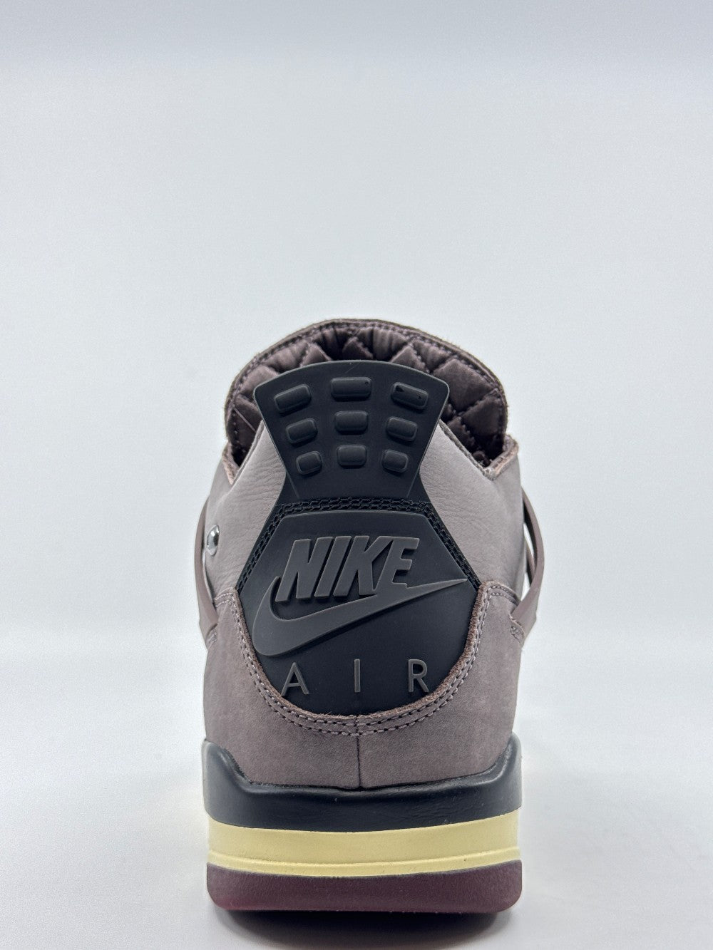 *USED* AJ 4 X A MA MANIERE - VIOLET ORE|36503