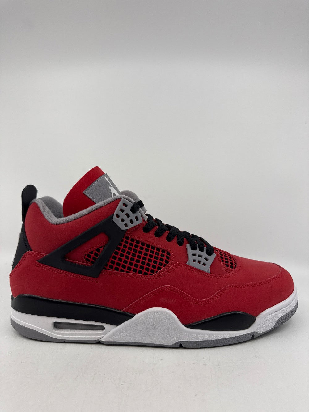 AJ 4 - TORO BRAVO (2026)|36508