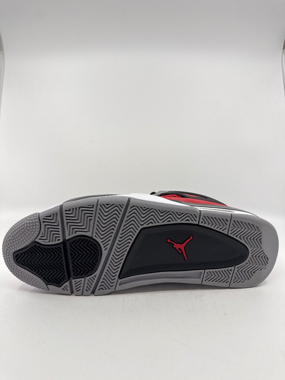 AJ 4 - TORO BRAVO (2026)|36517