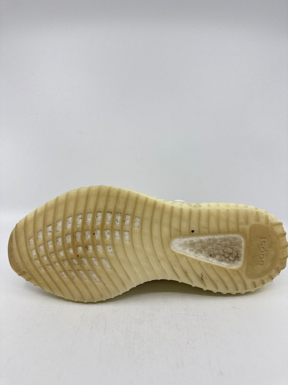 *USED/NO BOX* YEEZY 350 V2 - BONE|36538