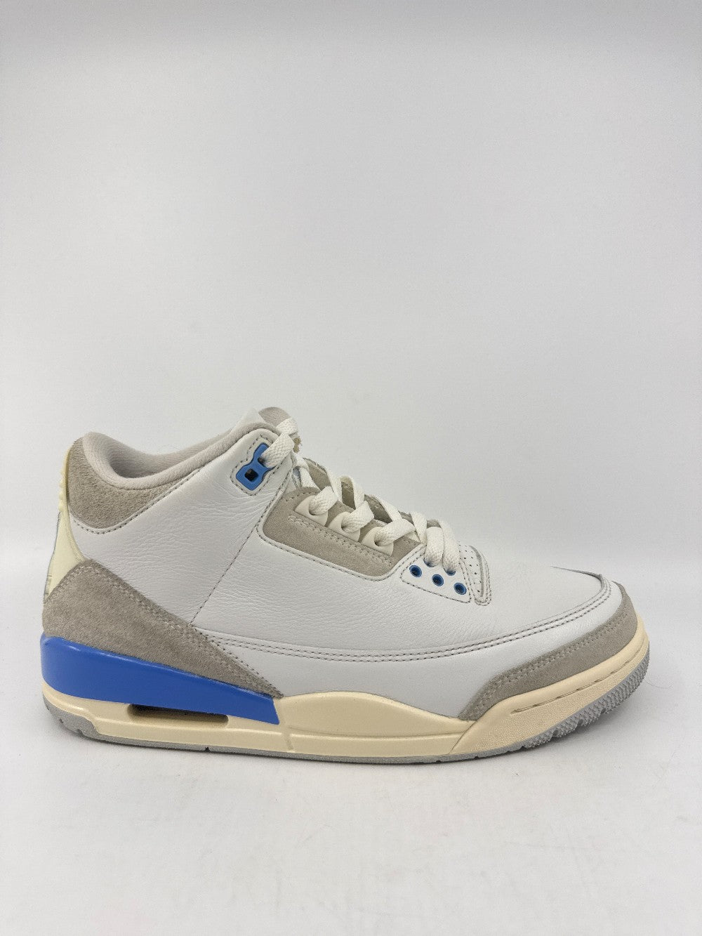 *USED* AJ 3 - LUCKY SHORTS|37094