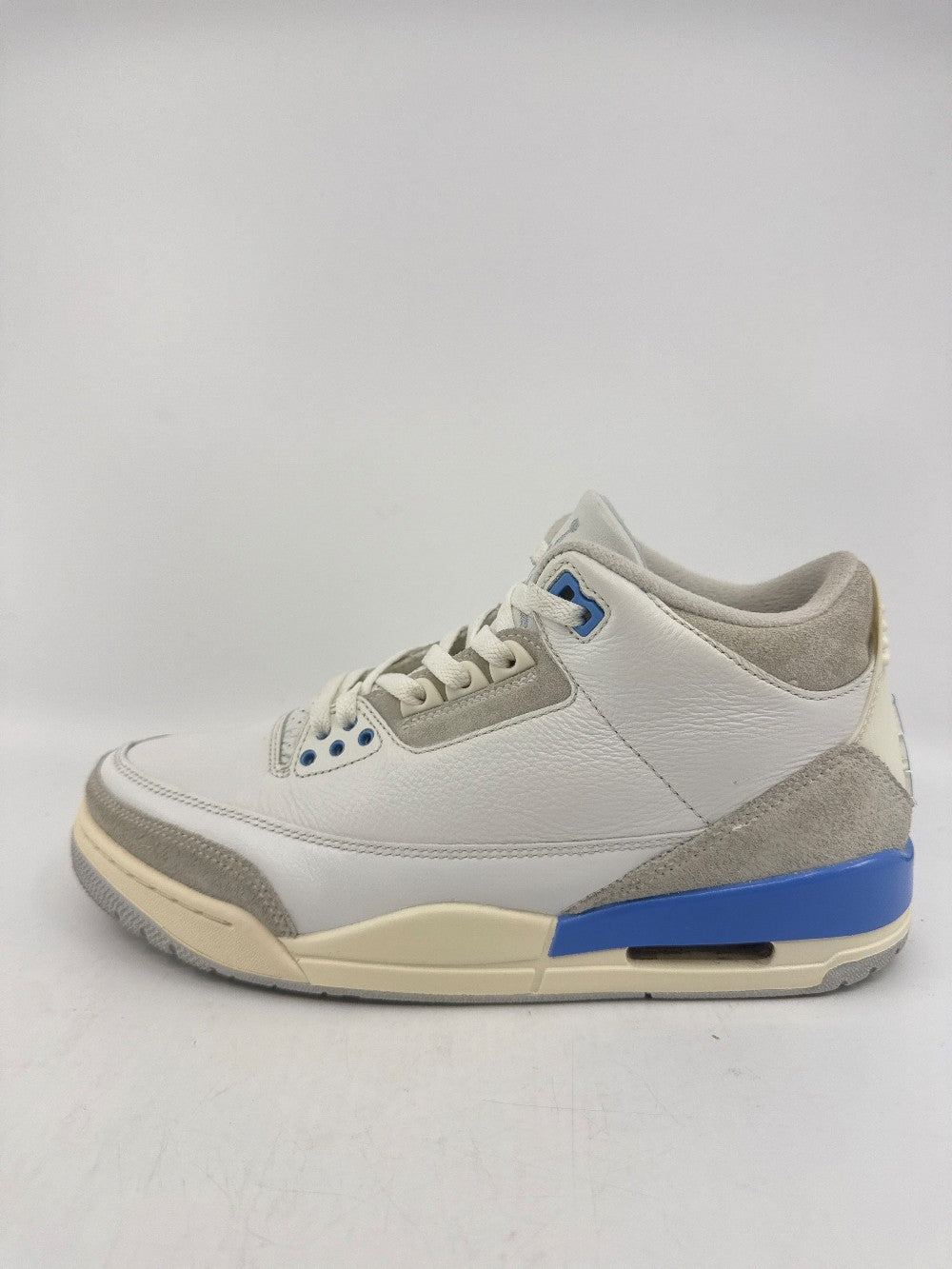 *USED* AJ 3 - LUCKY SHORTS|37099