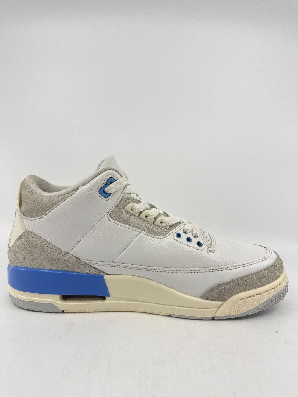 *USED* AJ 3 - LUCKY SHORTS|37101