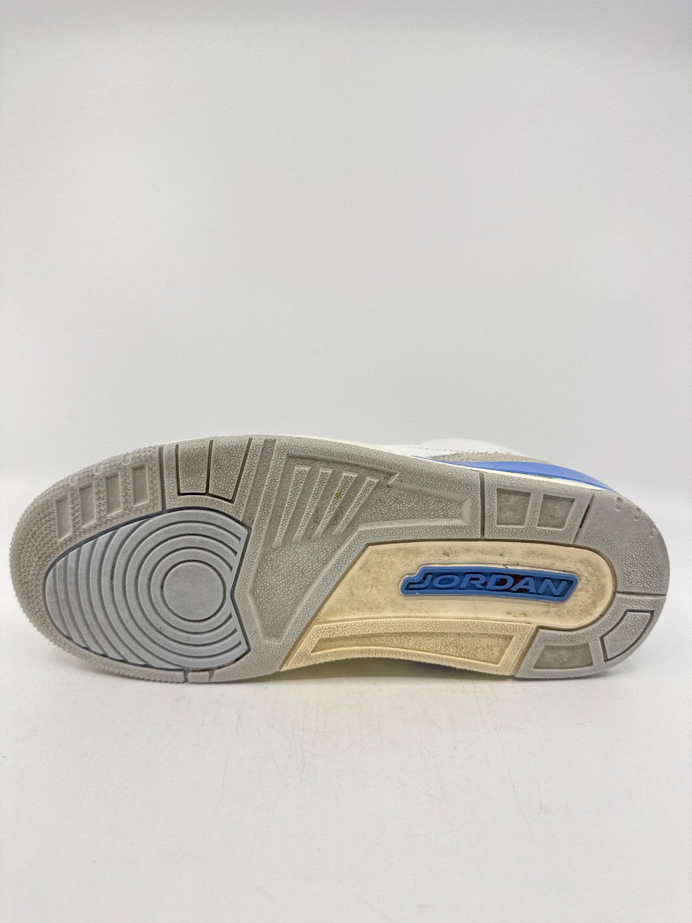 *USED* AJ 3 - LUCKY SHORTS|37103