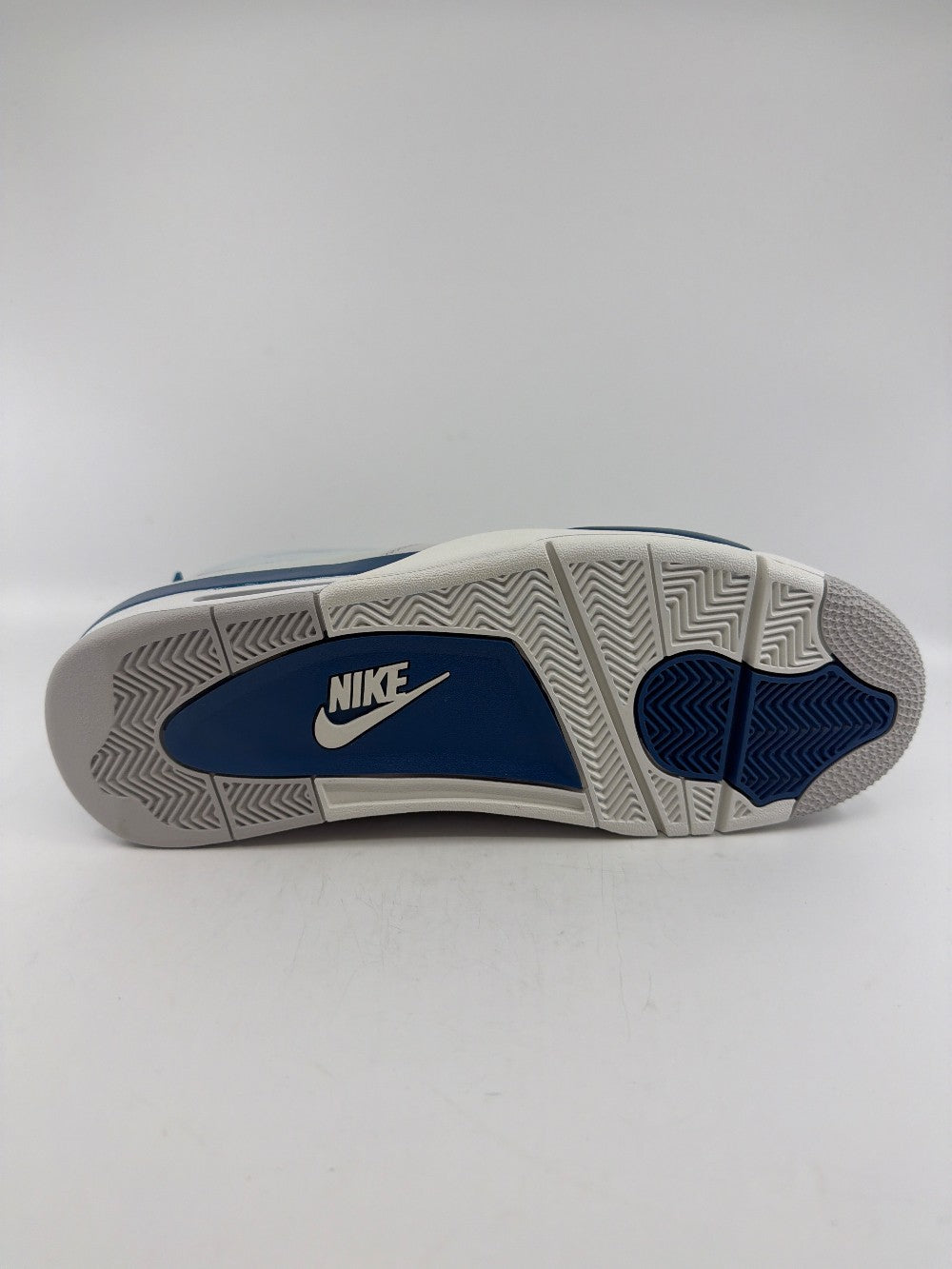 AJ 4 - MILITARY BLUE (2024)|37337