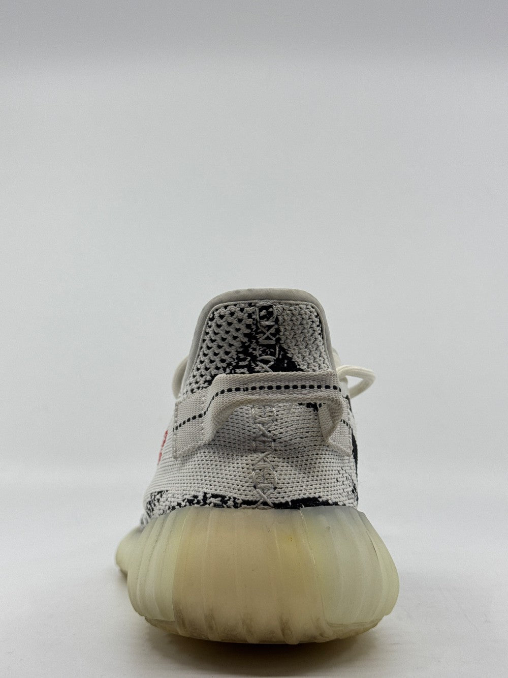 *USED/NO BOX* YEEZY 350 BOOST V2 - ZEBRA|37440