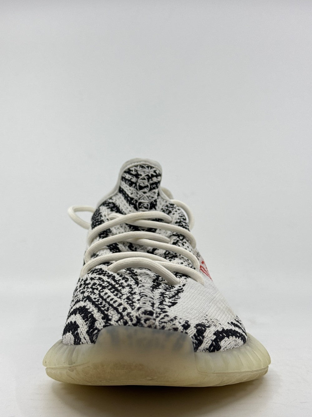 *USED/NO BOX* YEEZY 350 BOOST V2 - ZEBRA|37442