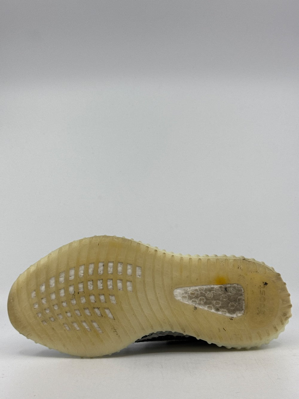 *USED/NO BOX* YEEZY 350 BOOST V2 - ZEBRA|37446