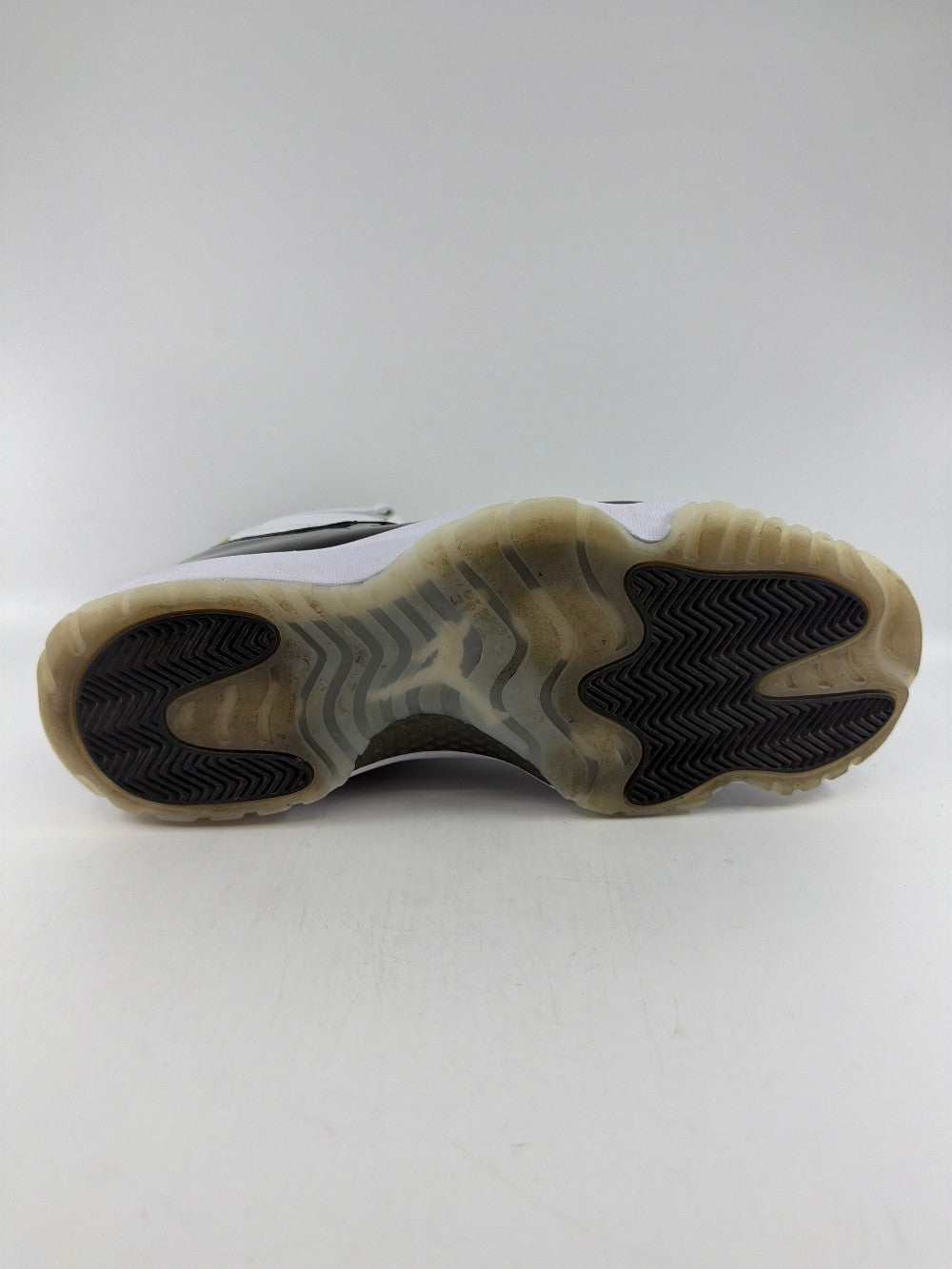*USED* AJ 11 - DMP GRATITUDE (2023)|37605