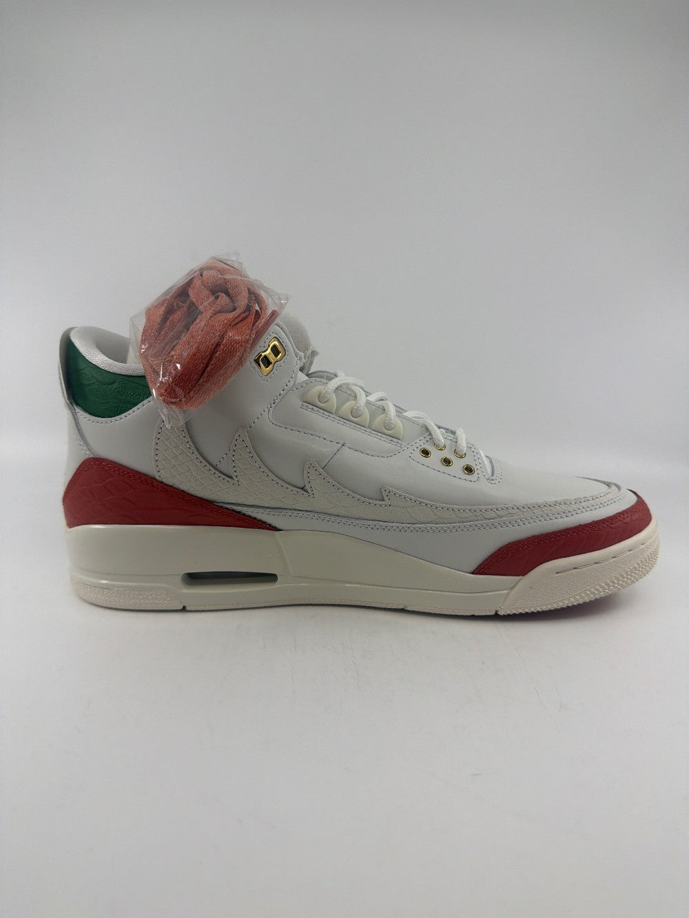 AJ 3 - EL VUELO SUMMIT WHITE|37746