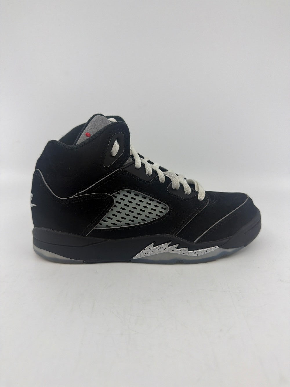 *USED/REP BOX* AJ 5 - BLACK METALLIC REIMAGINED|37829