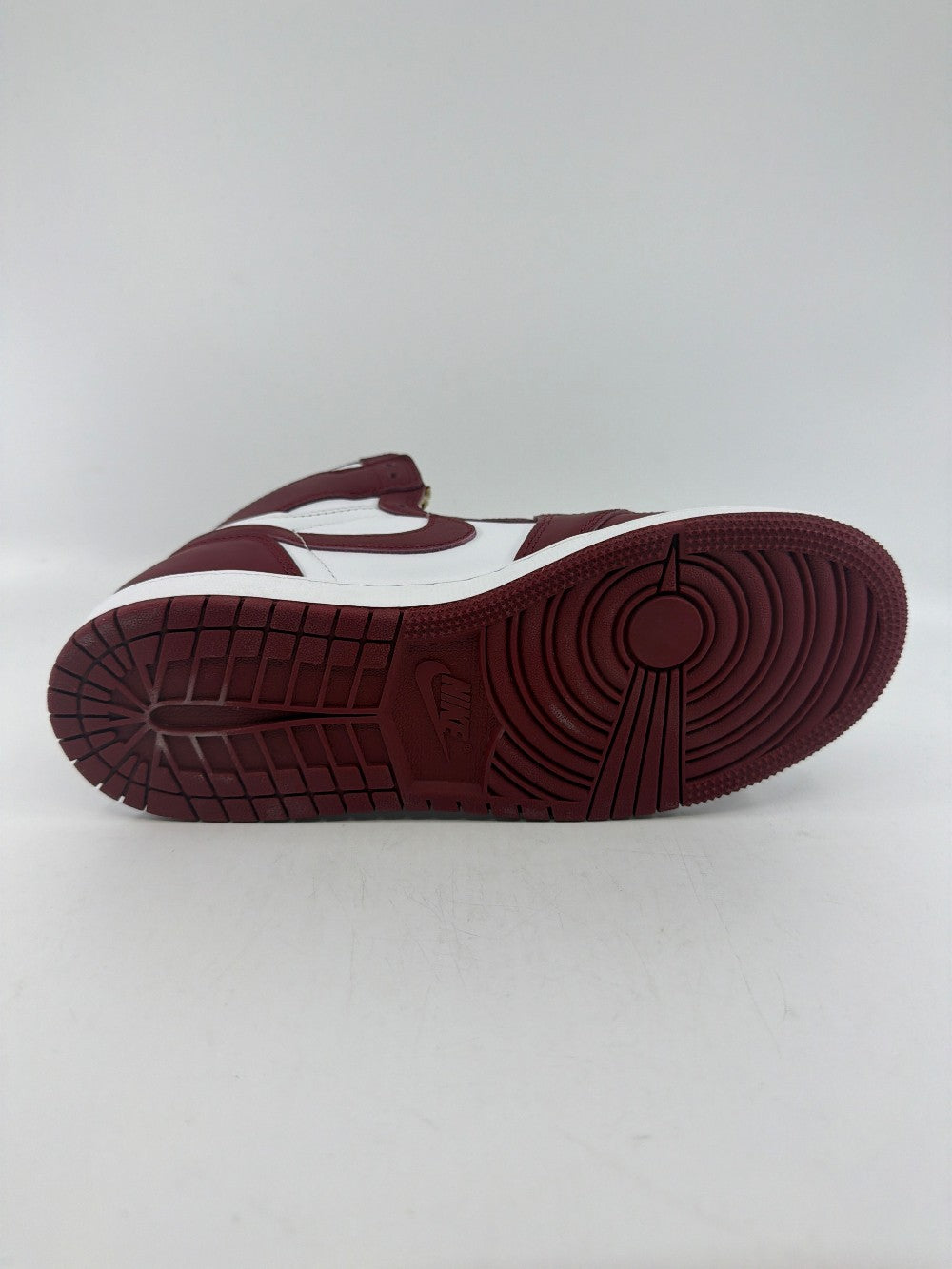 AJ 1 (GS) - ARTISNAL TEAM RED|37983
