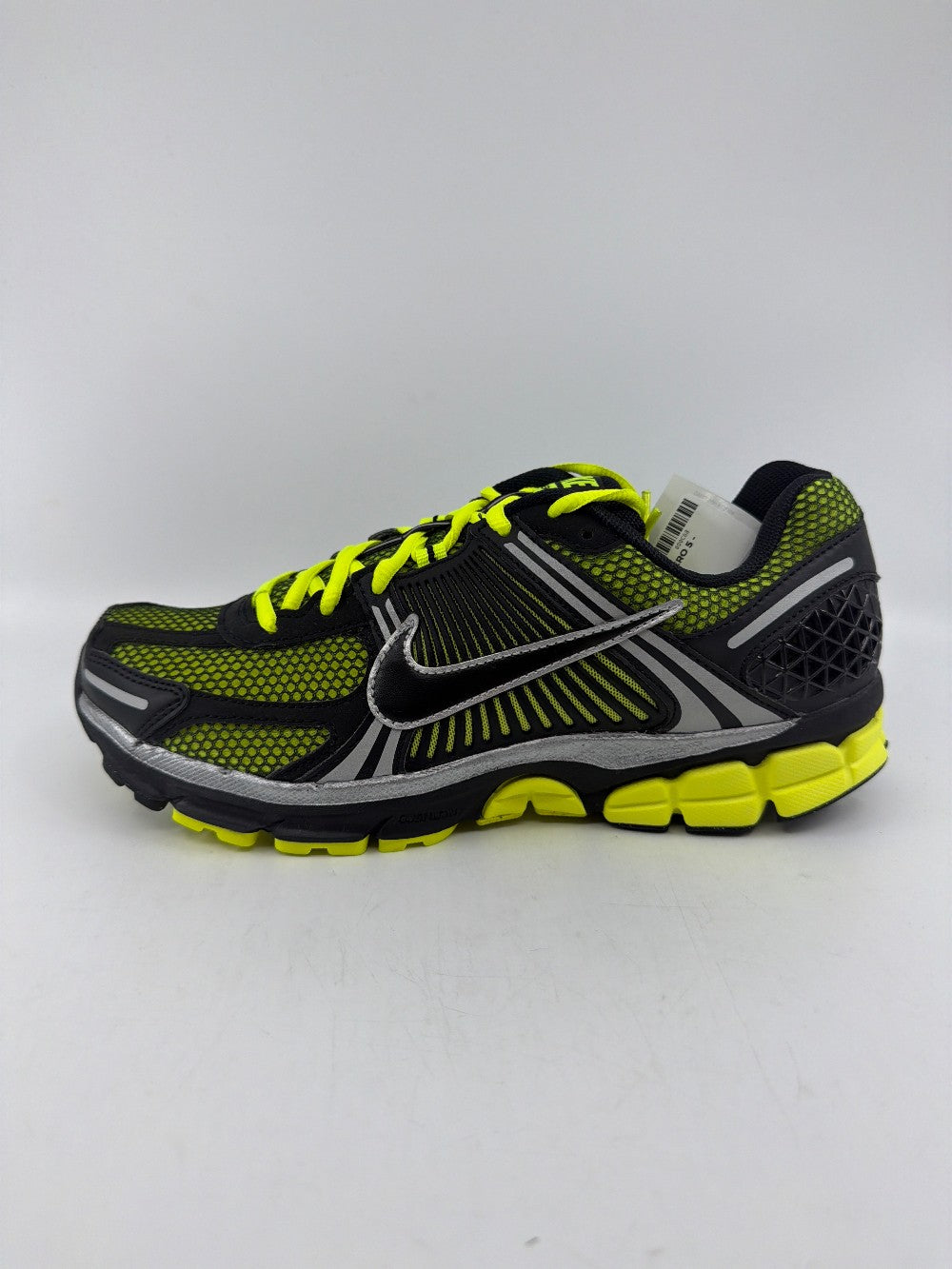 NIKE ZOOM VOMERO 5 - LEMON VENOM|38078
