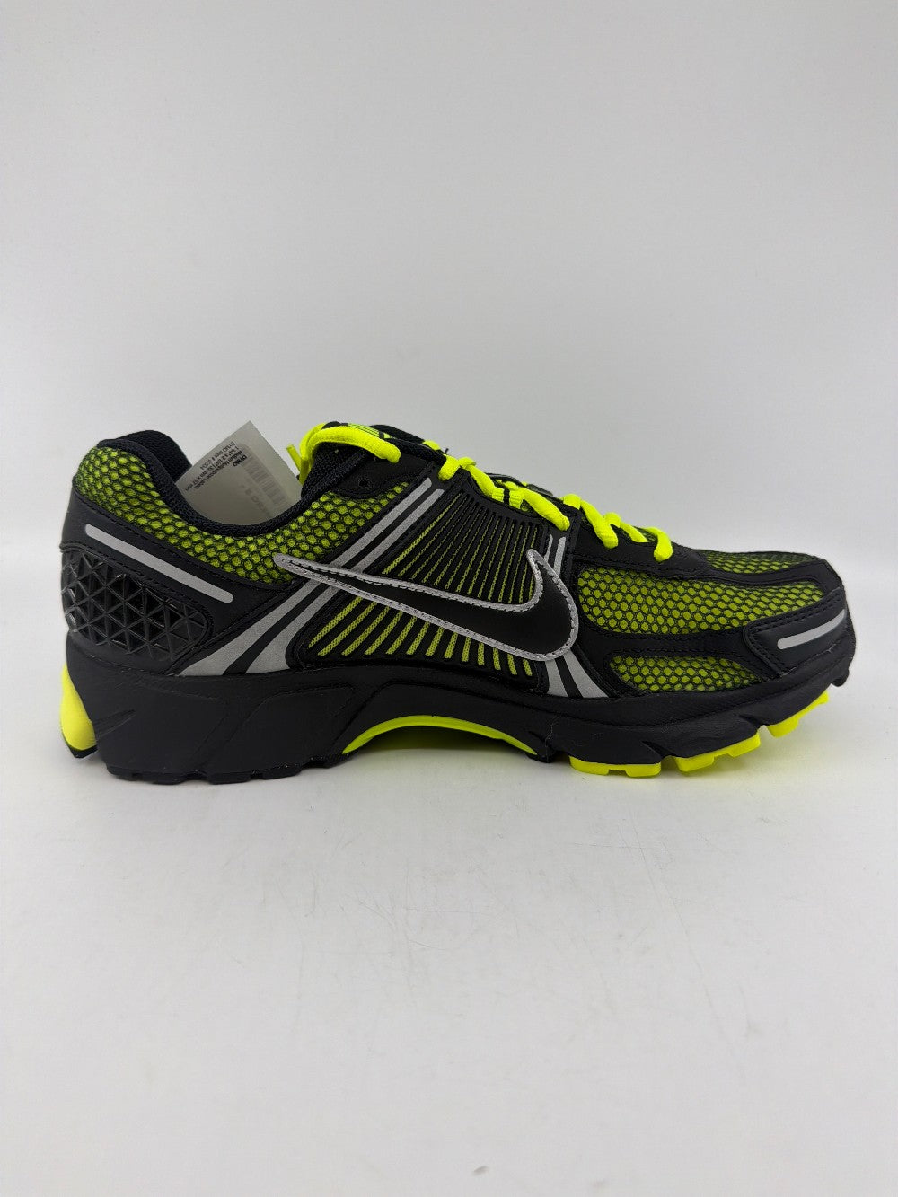 NIKE ZOOM VOMERO 5 - LEMON VENOM|38080