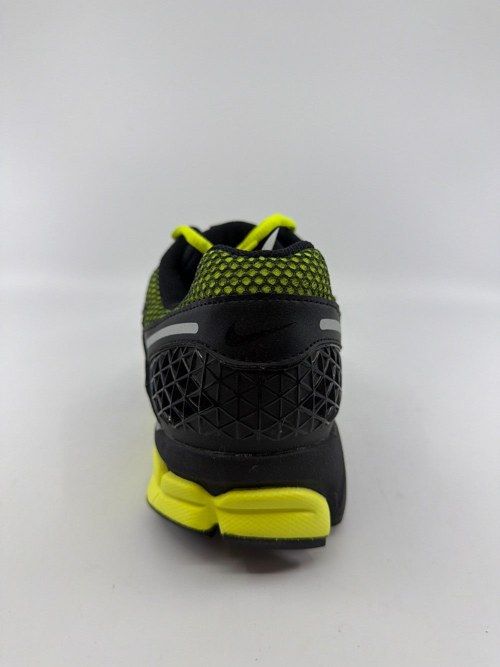 NIKE ZOOM VOMERO 5 - LEMON VENOM|38081