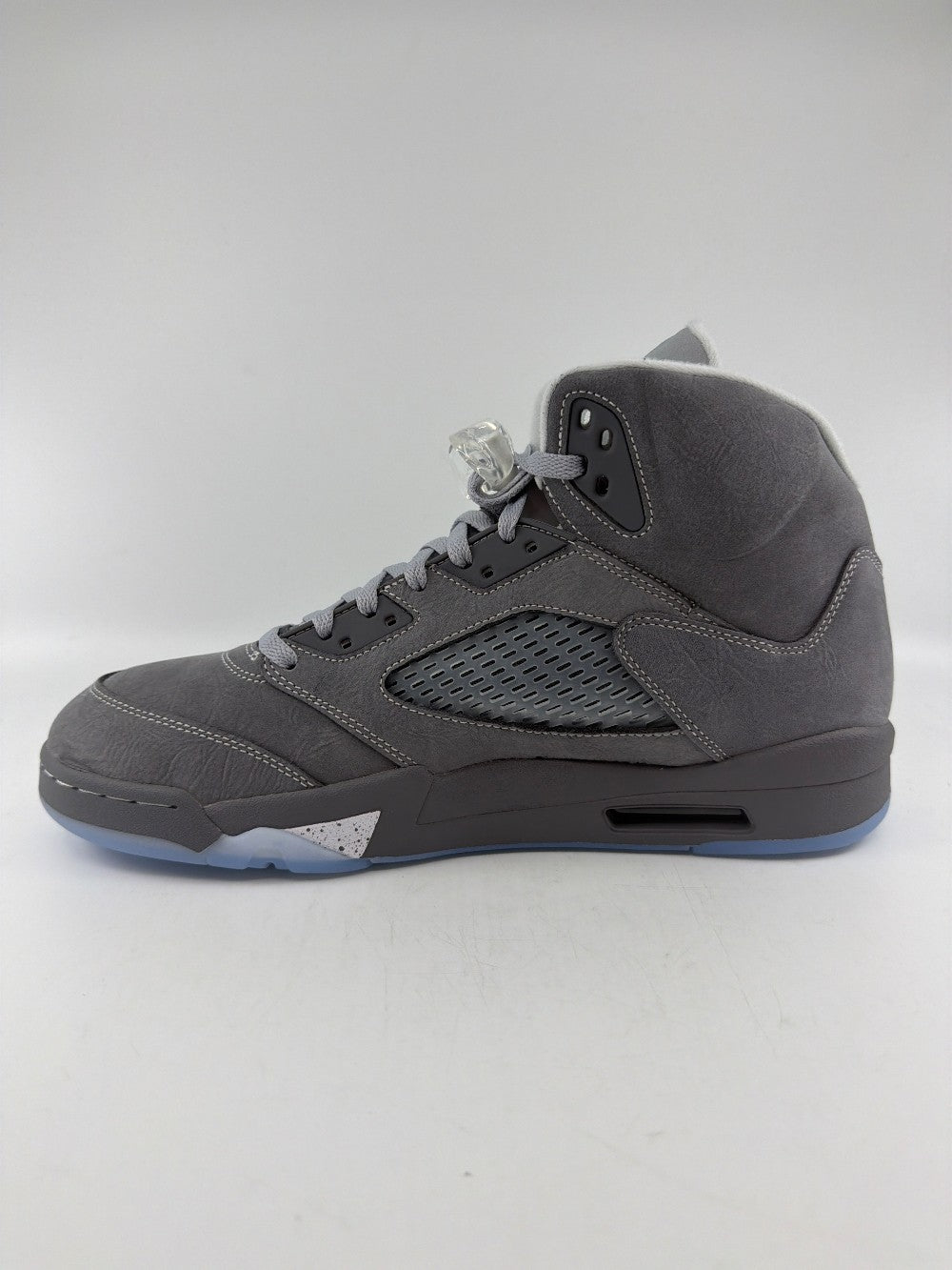 AJ 5 - WOLF GREY (2026)|38355