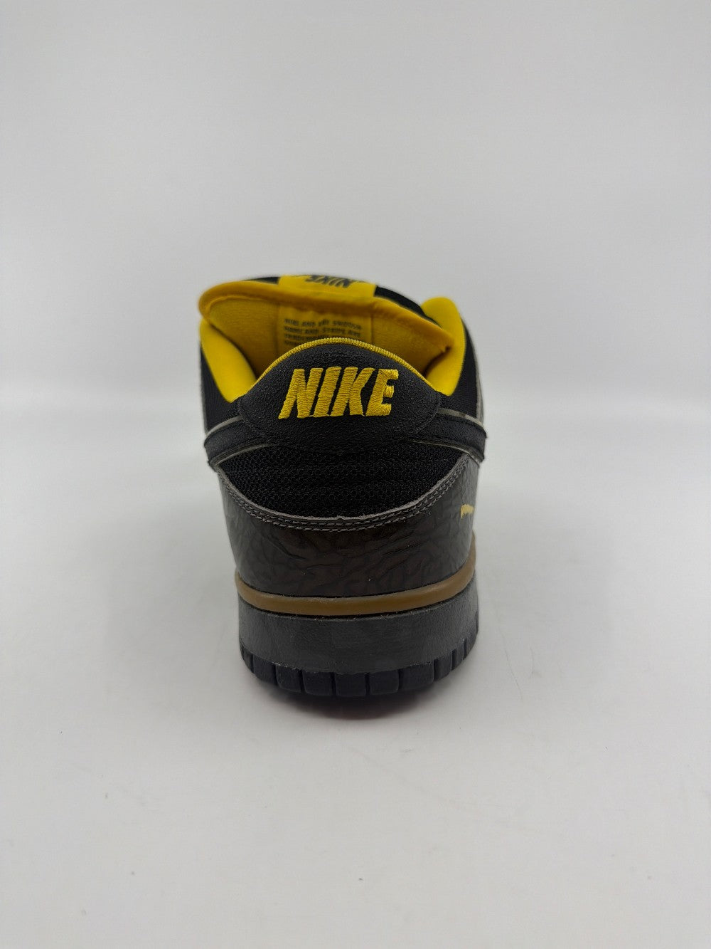 *USED/REP BOX * NIKE SB DUNK LOW - YELLOW CURB|38546