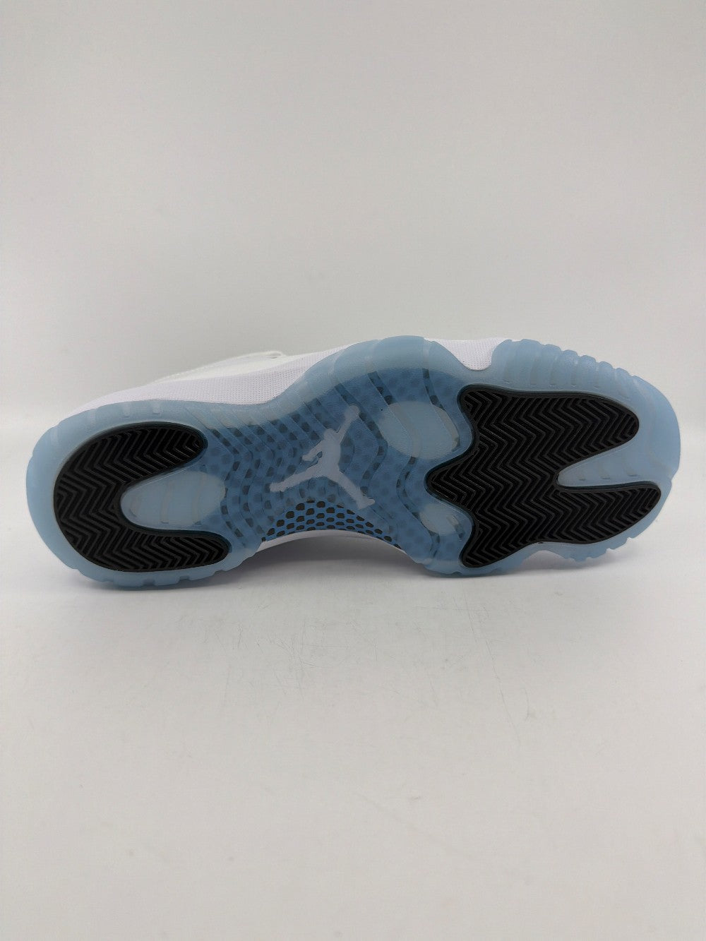AJ 11 - LEGEND BLUE (2024)|38726