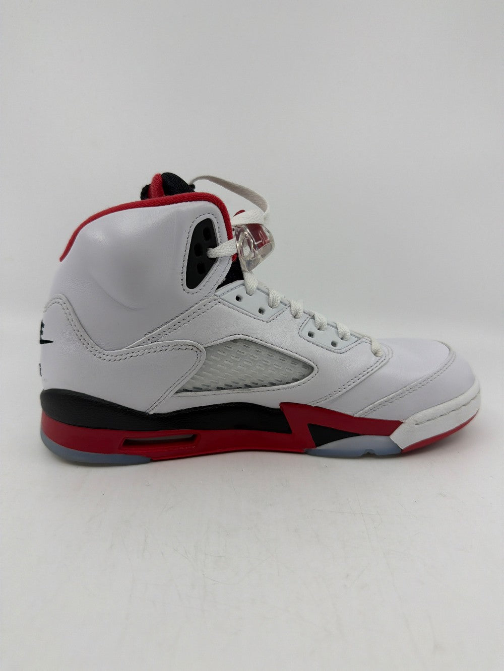 *USED* AJ 5 (GS) - FIRE RED BLACK TONGUE|38781