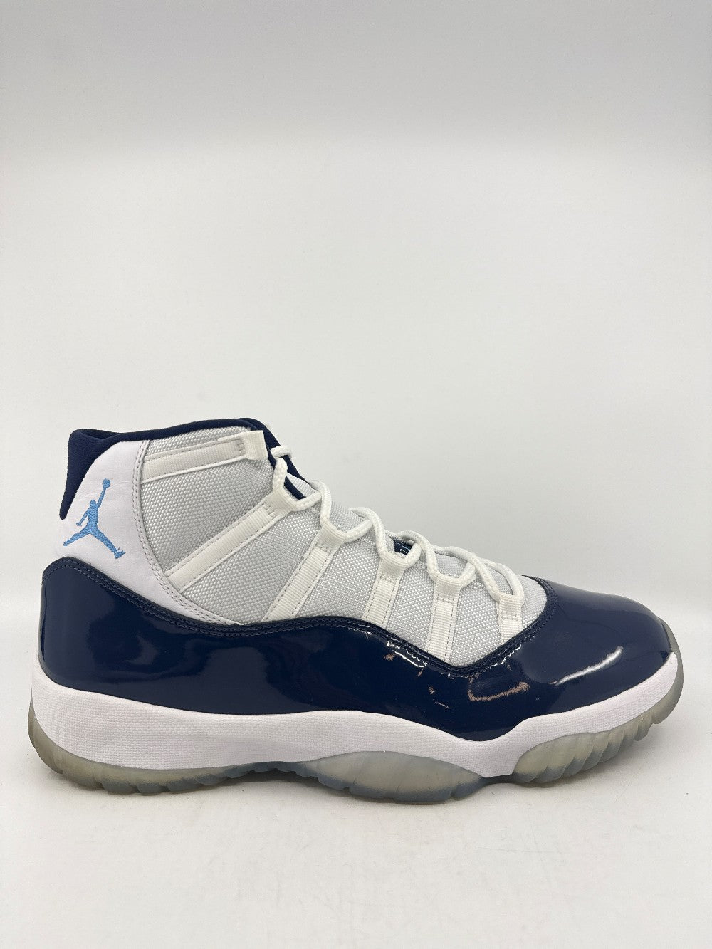 *USED* AJ 11 - UNC WIN LIKE 82|39026