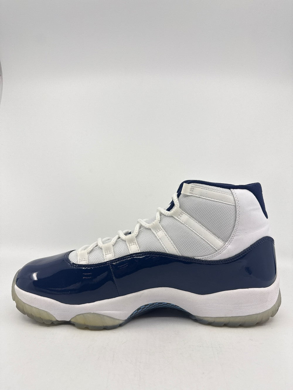 *USED* AJ 11 - UNC WIN LIKE 82|39028