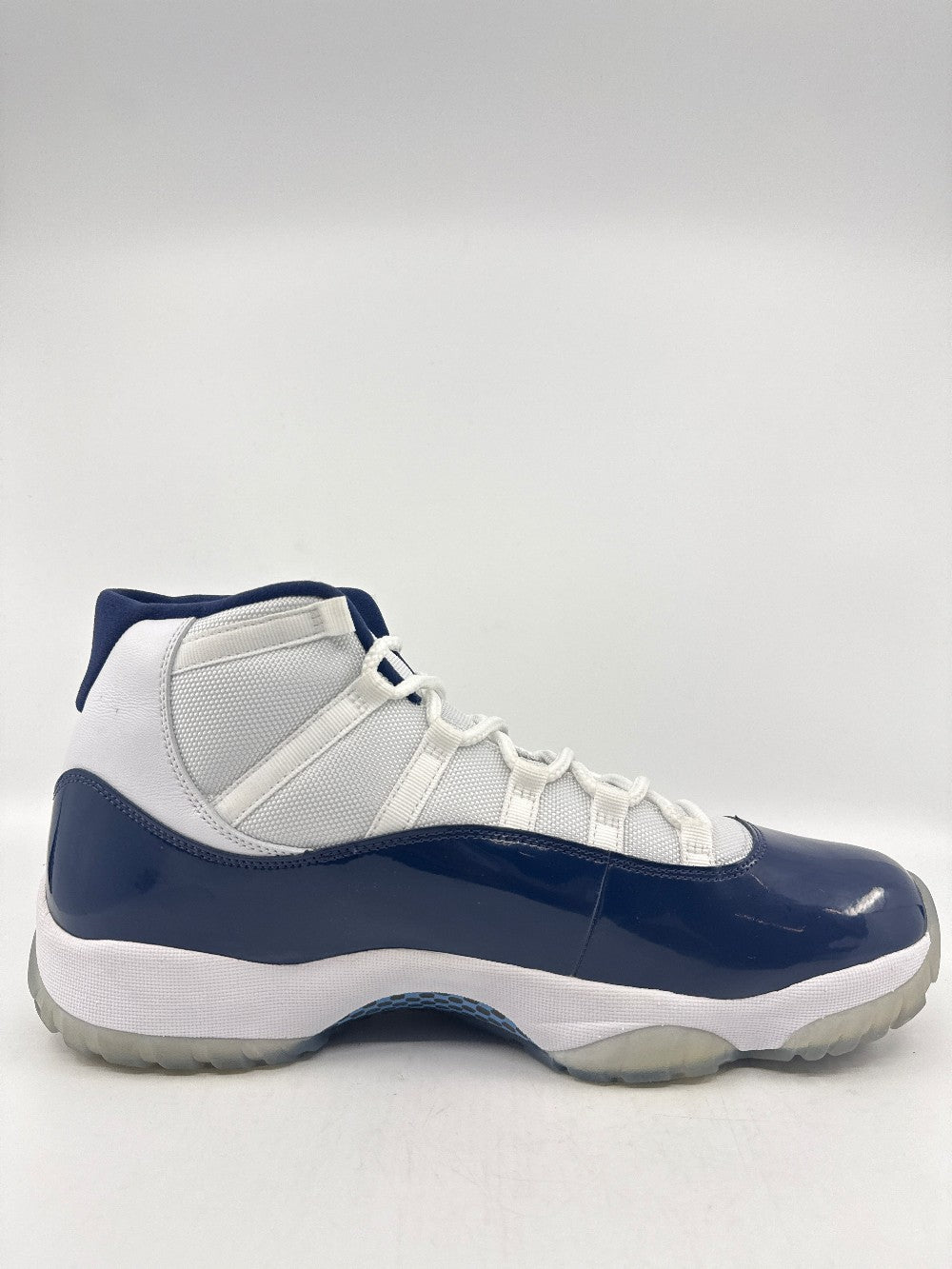 *USED* AJ 11 - UNC WIN LIKE 82|39033