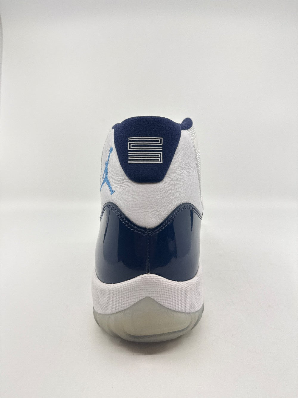 *USED* AJ 11 - UNC WIN LIKE 82|39034