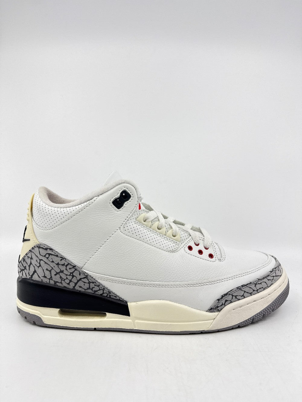 *USED* AJ 3 - WHITE CEMENT REIMAGINED|39104