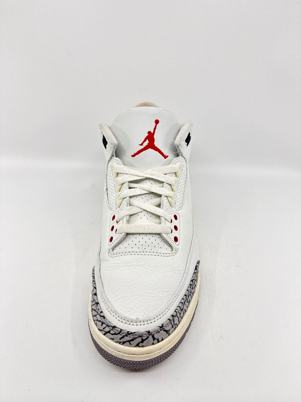 *USED* AJ 3 - WHITE CEMENT REIMAGINED|39110