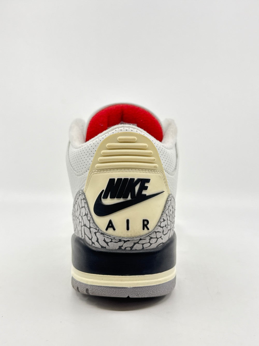 *USED* AJ 3 - WHITE CEMENT REIMAGINED|39112