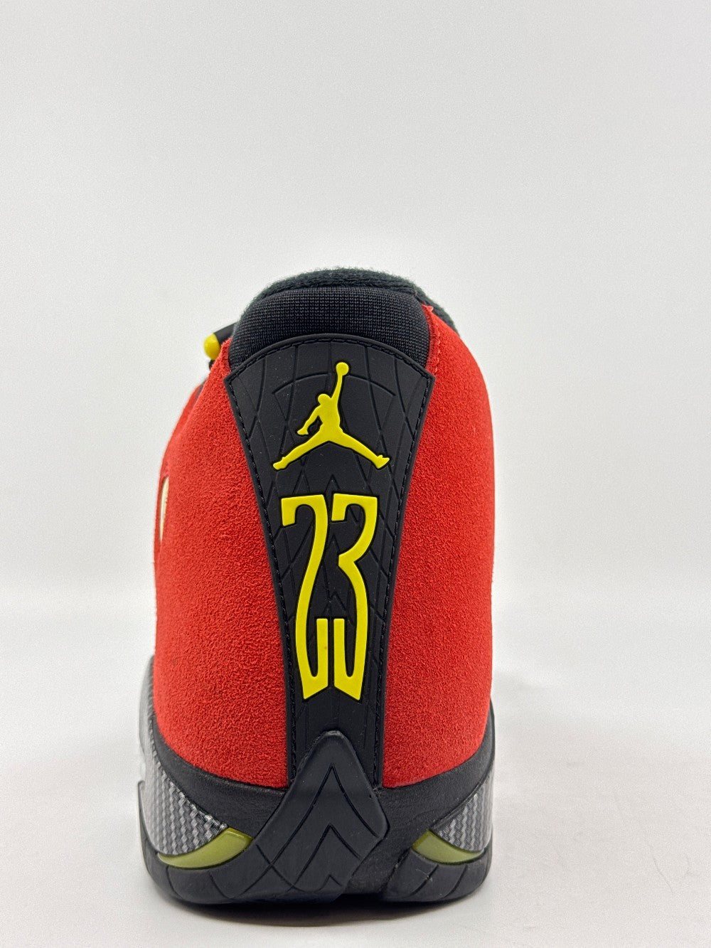 *USED* AJ 14 - FERRARI (2025)|39154