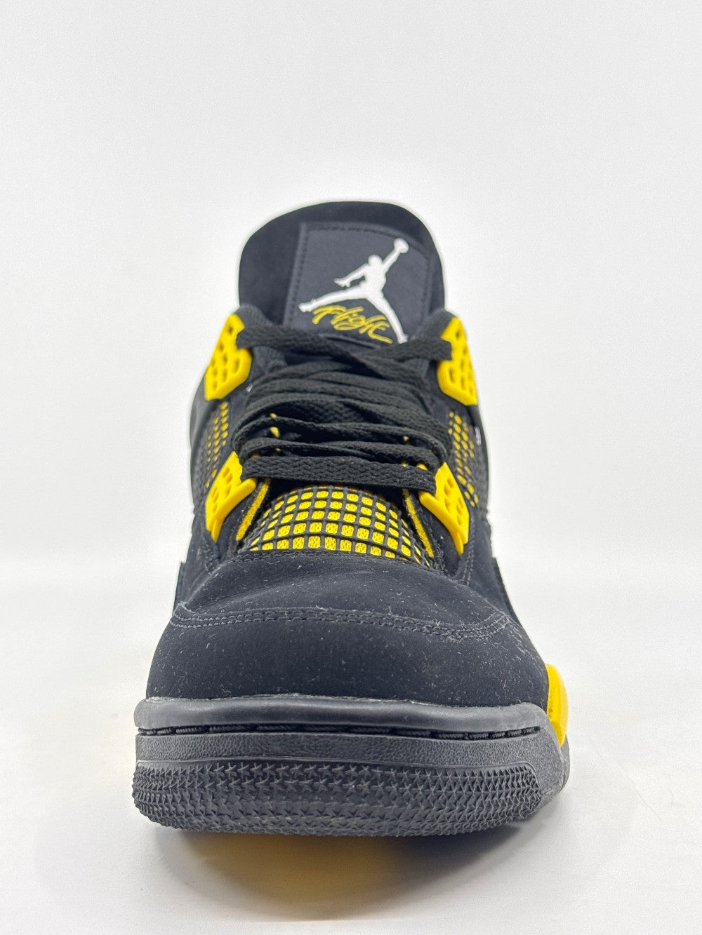 *USED* AJ 4 - THUNDER (2023)|39167