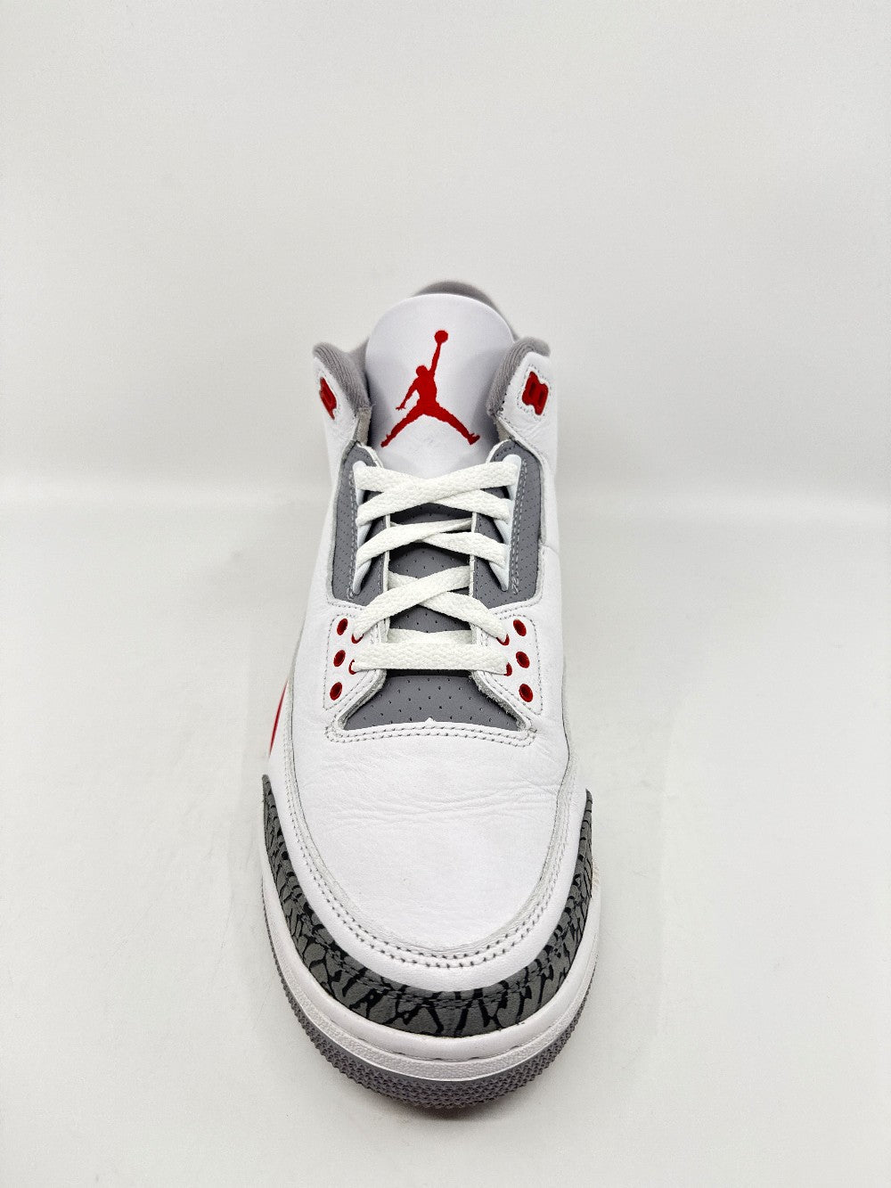 *USED* AJ 3 - FIRE RED (2022)|39238
