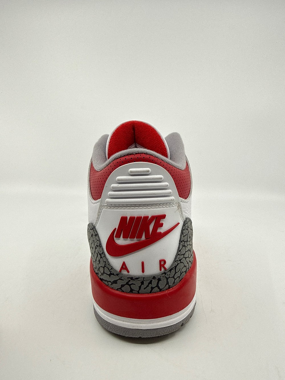 *USED* AJ 3 - FIRE RED (2022)|39240