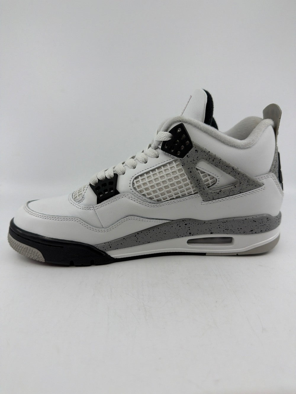 *USED* AJ 4 - WHITE CEMENT (2025)|39319