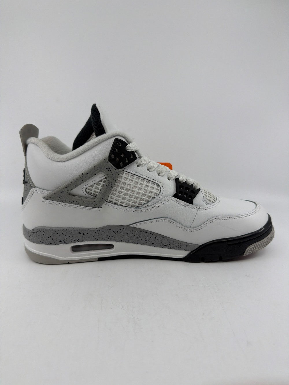 *USED* AJ 4 - WHITE CEMENT (2025)|39324