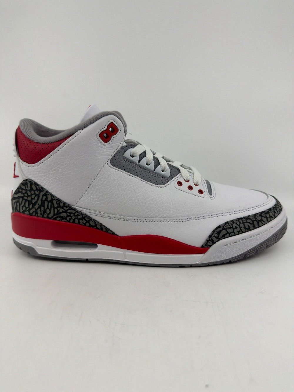 AJ 3 - FIRE RED (2022)|39396