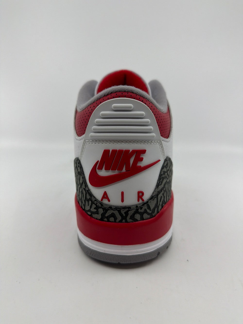 AJ 3 - FIRE RED (2022)|39399