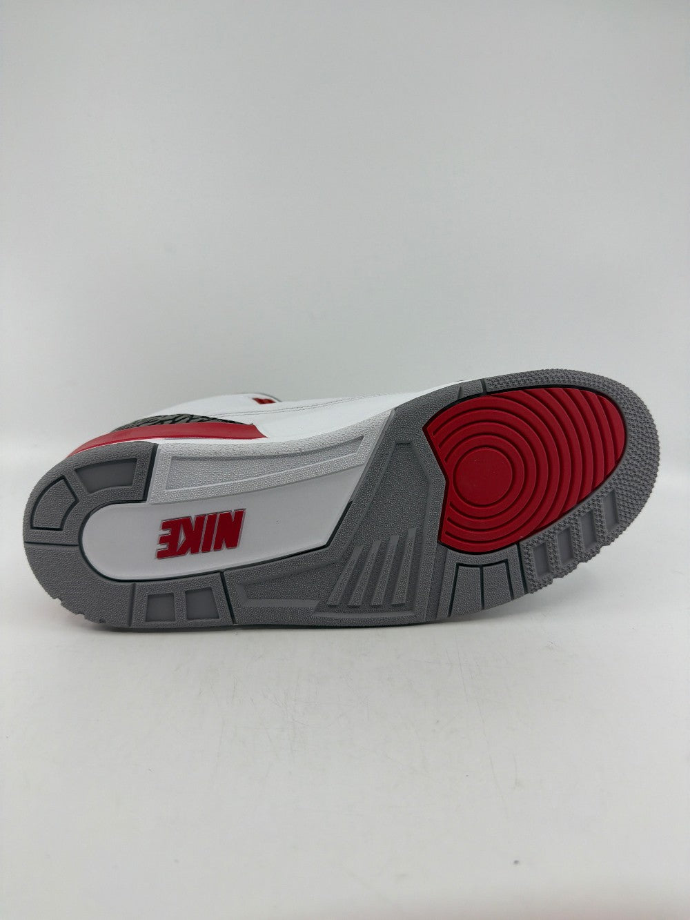 AJ 3 - FIRE RED (2022)|39405