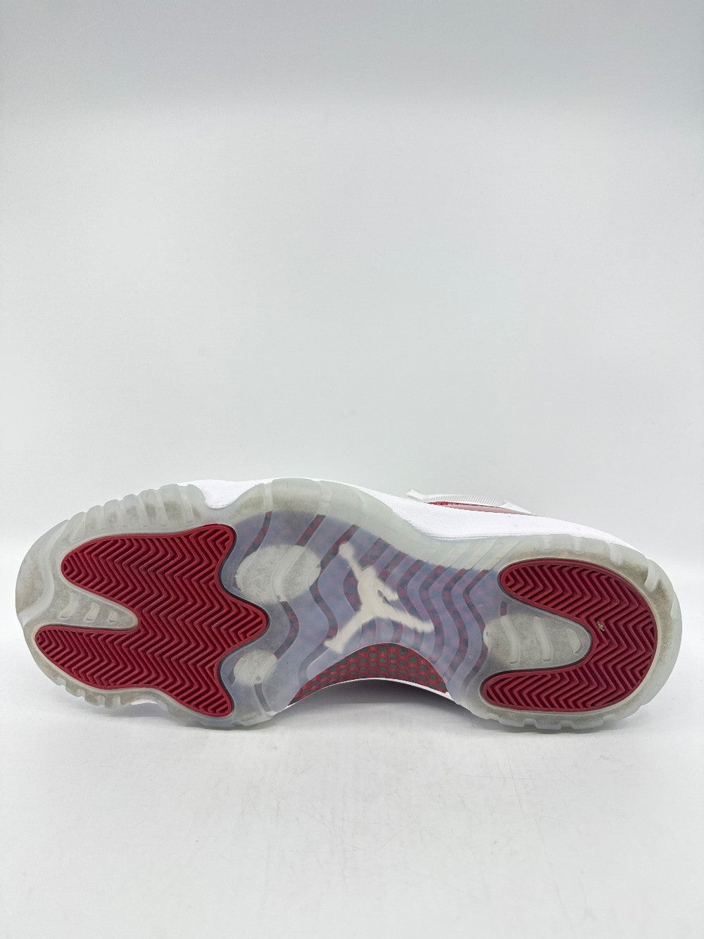 *USED* AJ 11 - CHERRY (2022)|39465