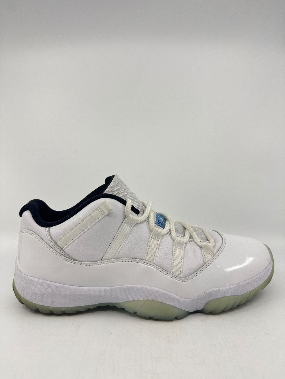*USED/NO BOX* AJ 11 LOW - LEGEND BLUE|39520