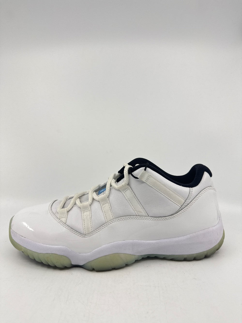 *USED/NO BOX* AJ 11 LOW - LEGEND BLUE|39525