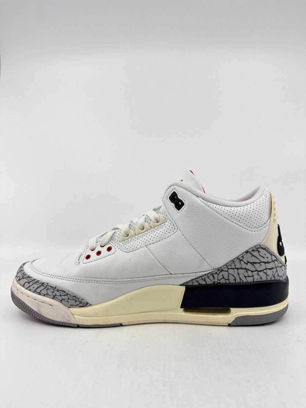 *USED* AJ 3 - WHITE CEMENT REIMAGINED|39602