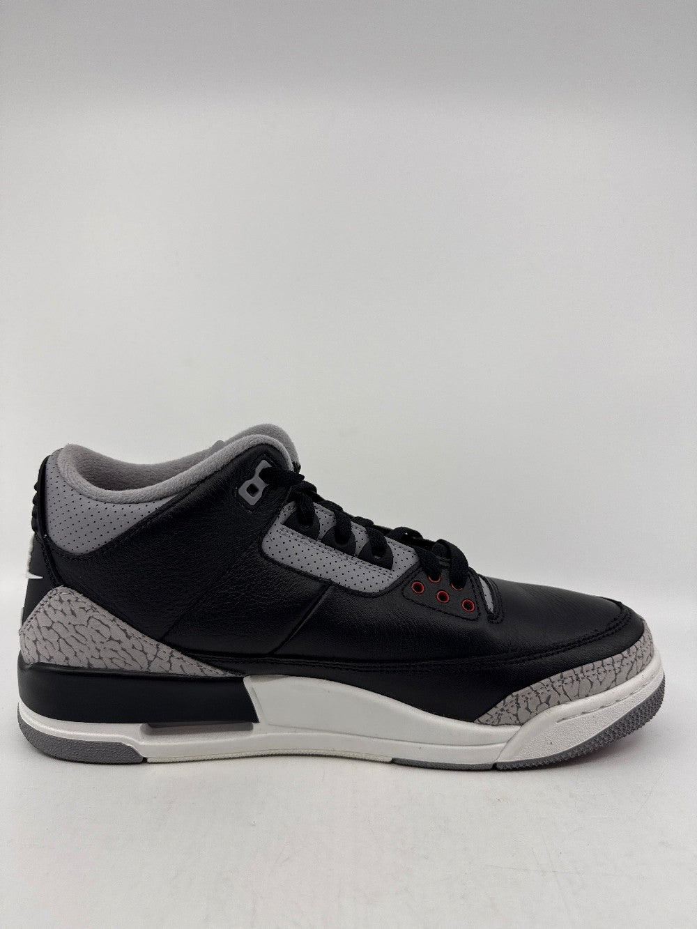 *USED* AJ 3 - BLACK CEMENT|39617