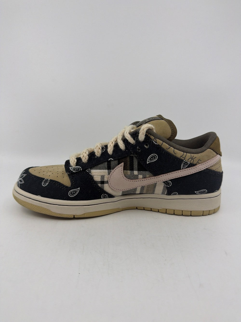 *USED* NIKE SB X TRAVIS SCOTT - SPECIAL BOX|39642